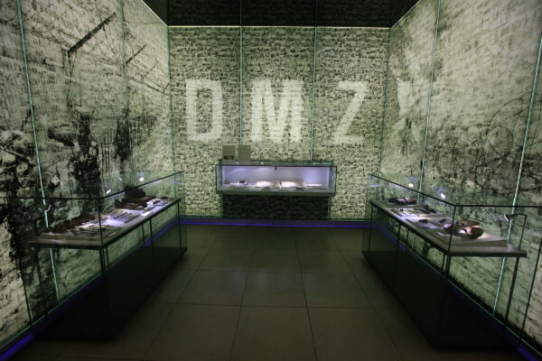 Border Tour - DMZ - Image 4